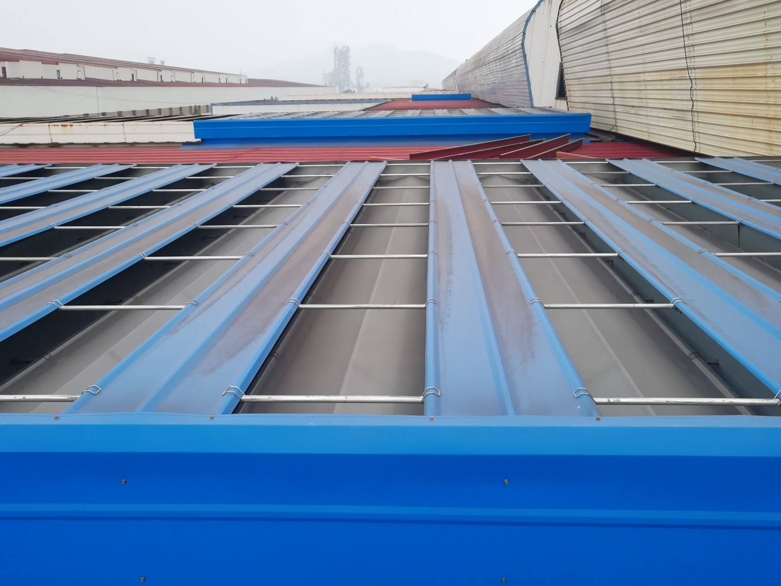 薄型通風(fēng)天窗